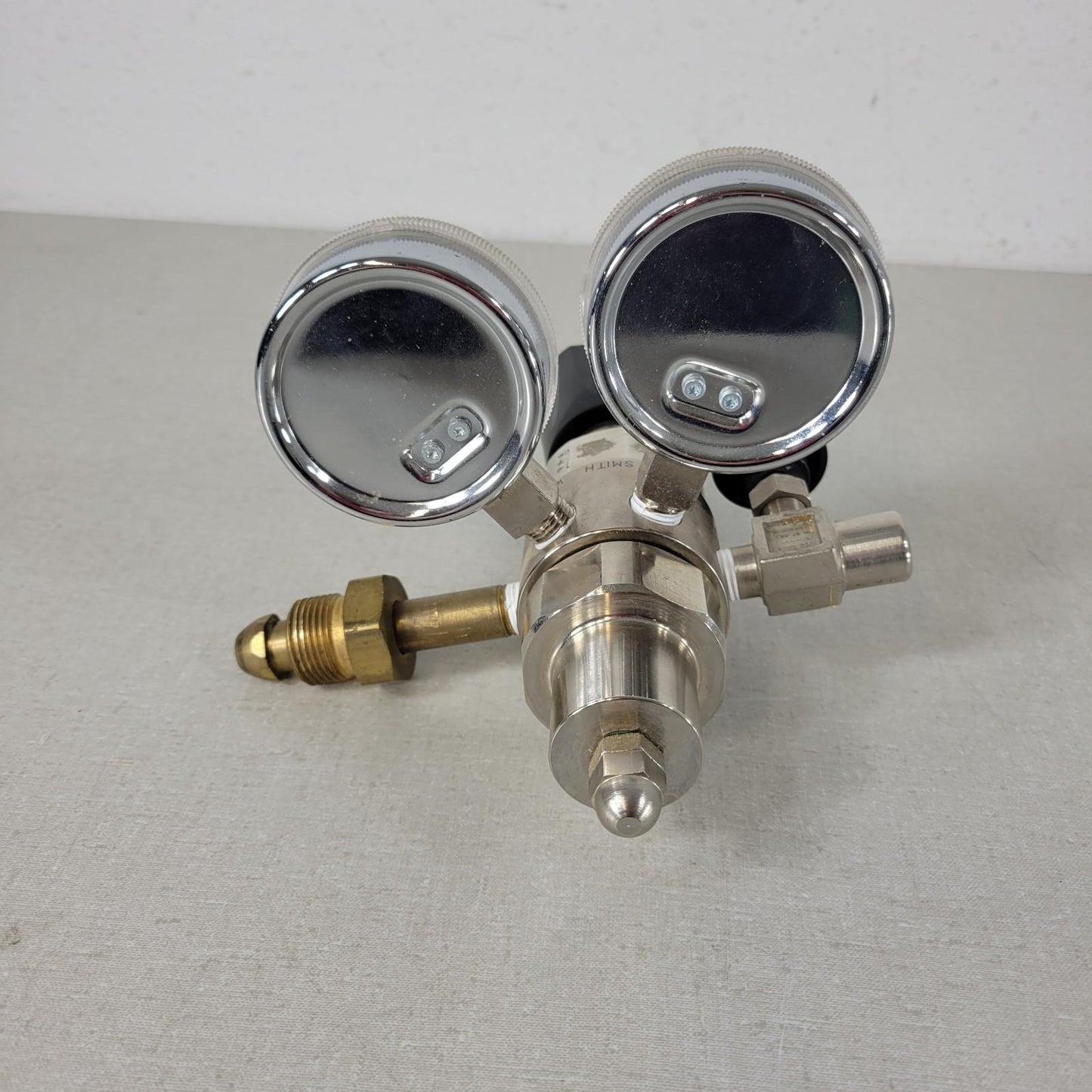 Smith Equipment 610-0106 High Purity Regulator Single Stage 1/4" MNPT 25 PSIG