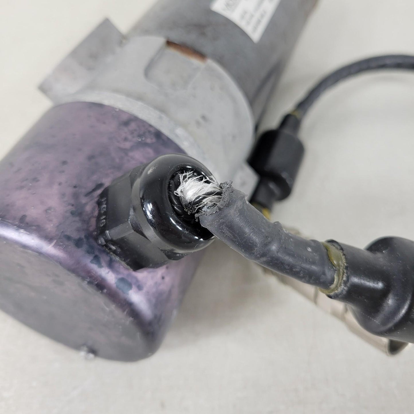 *DAMAGED CABLE* Moog C34-L80W40M07-003 Permanent Magnet DC Brush Motor Hi Torque
