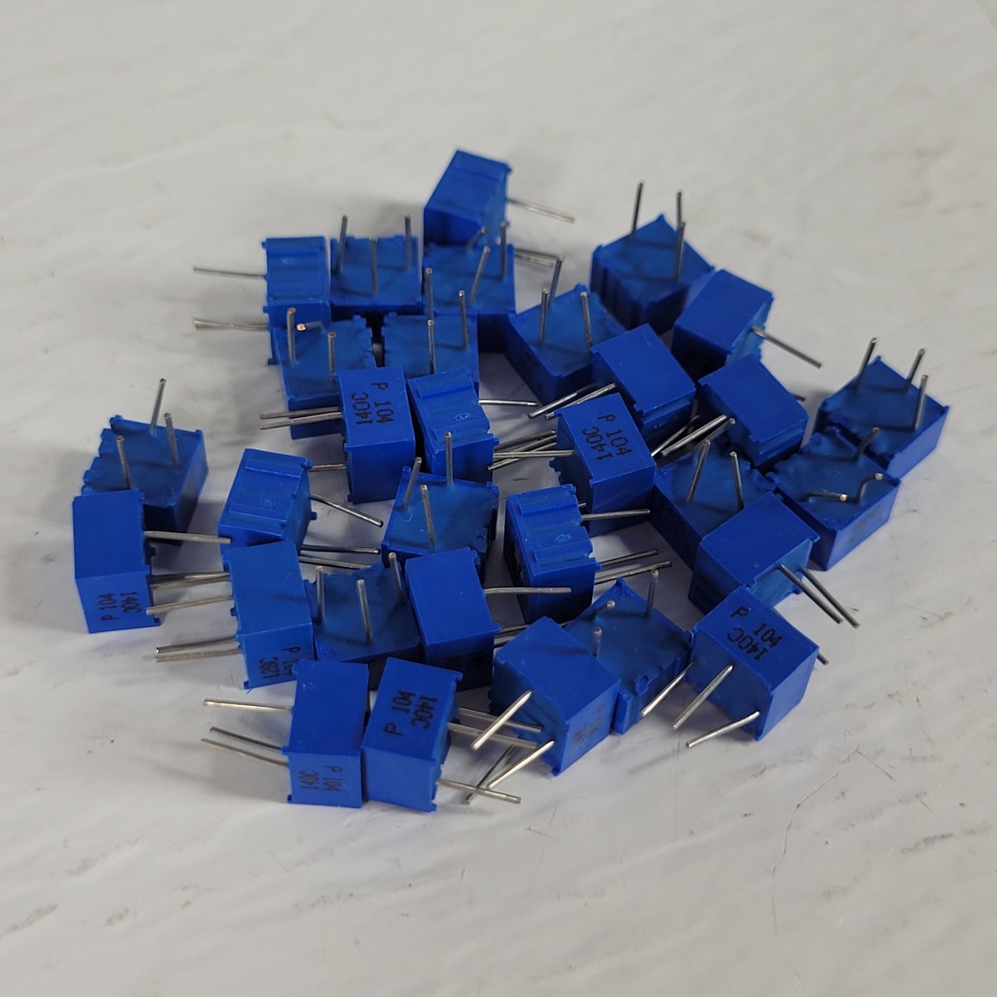 30 Units Bourns 3362P-1-104 Trimmer 100K OHM 0.5W PC Pin Top 100 kOhms 0.5W 1/2W