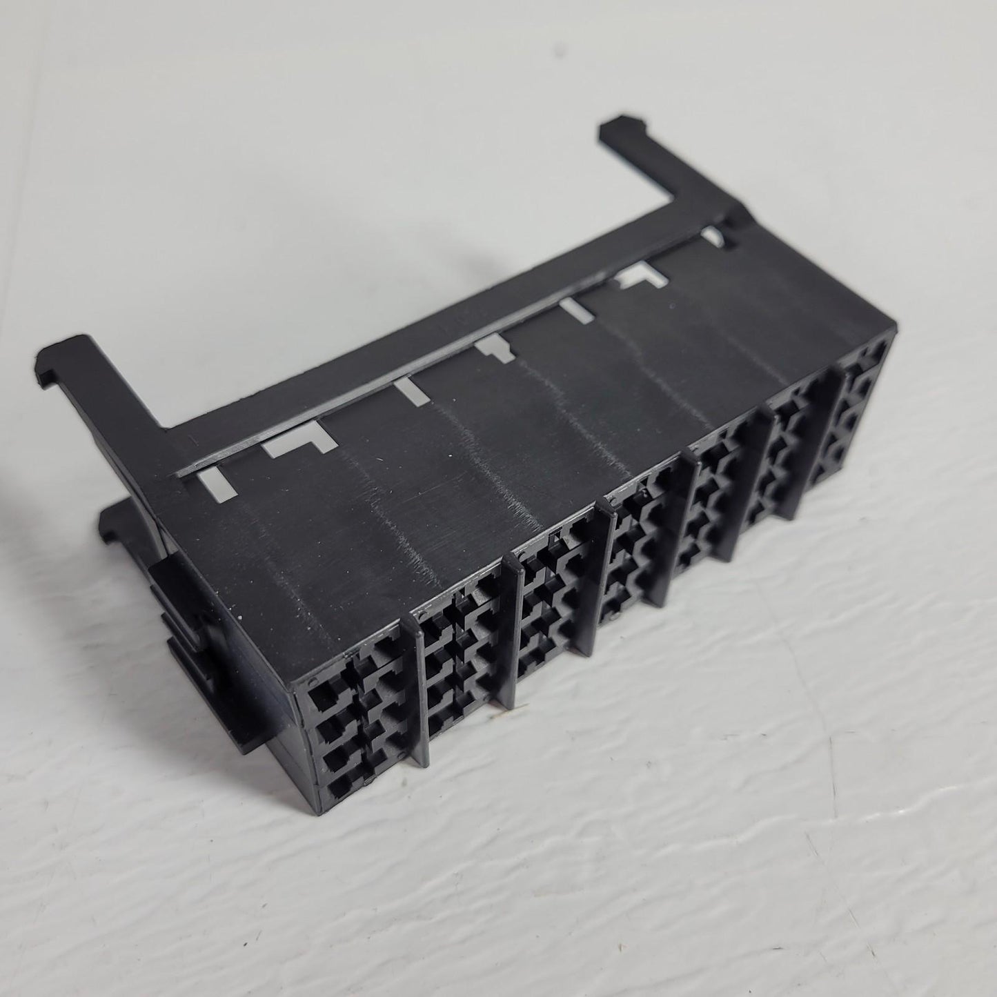 4 Units Aptiv Delphi 12177145 Automotive Mini Fuse Block Base 28 Fuse Black