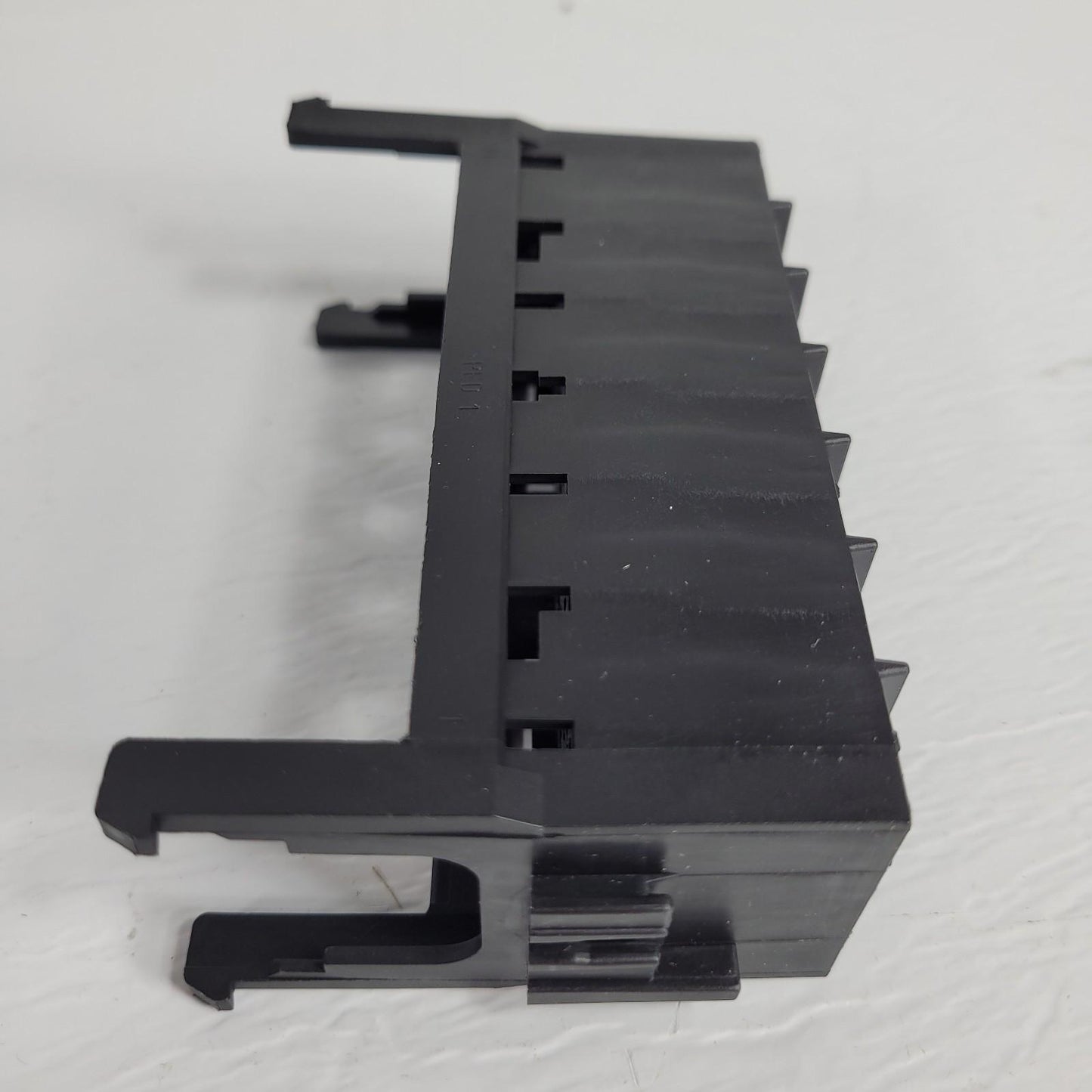 4 Units Aptiv Delphi 12177145 Automotive Mini Fuse Block Base 28 Fuse Black