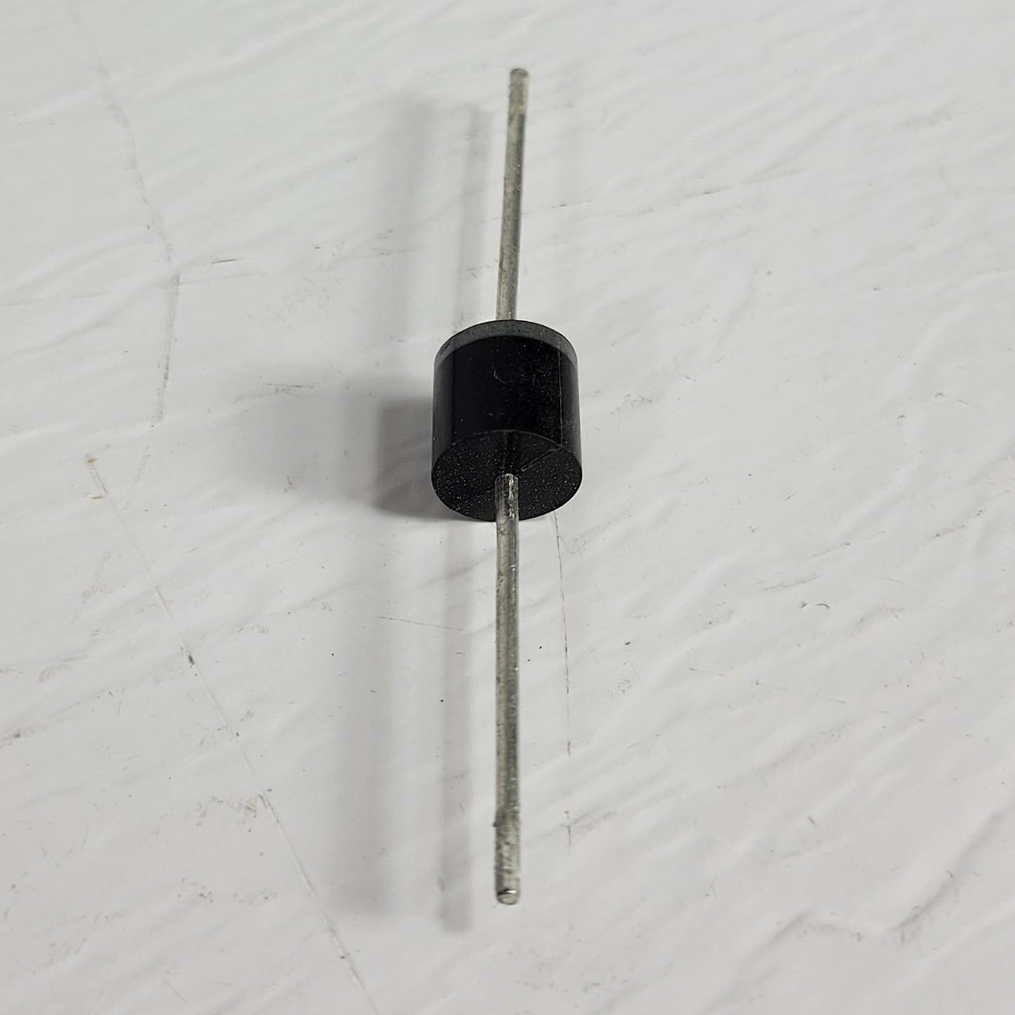 75 Units MCC 6A6-TP Micro Commercial Rectifier Diode 600V 6A R-6 Through Hole