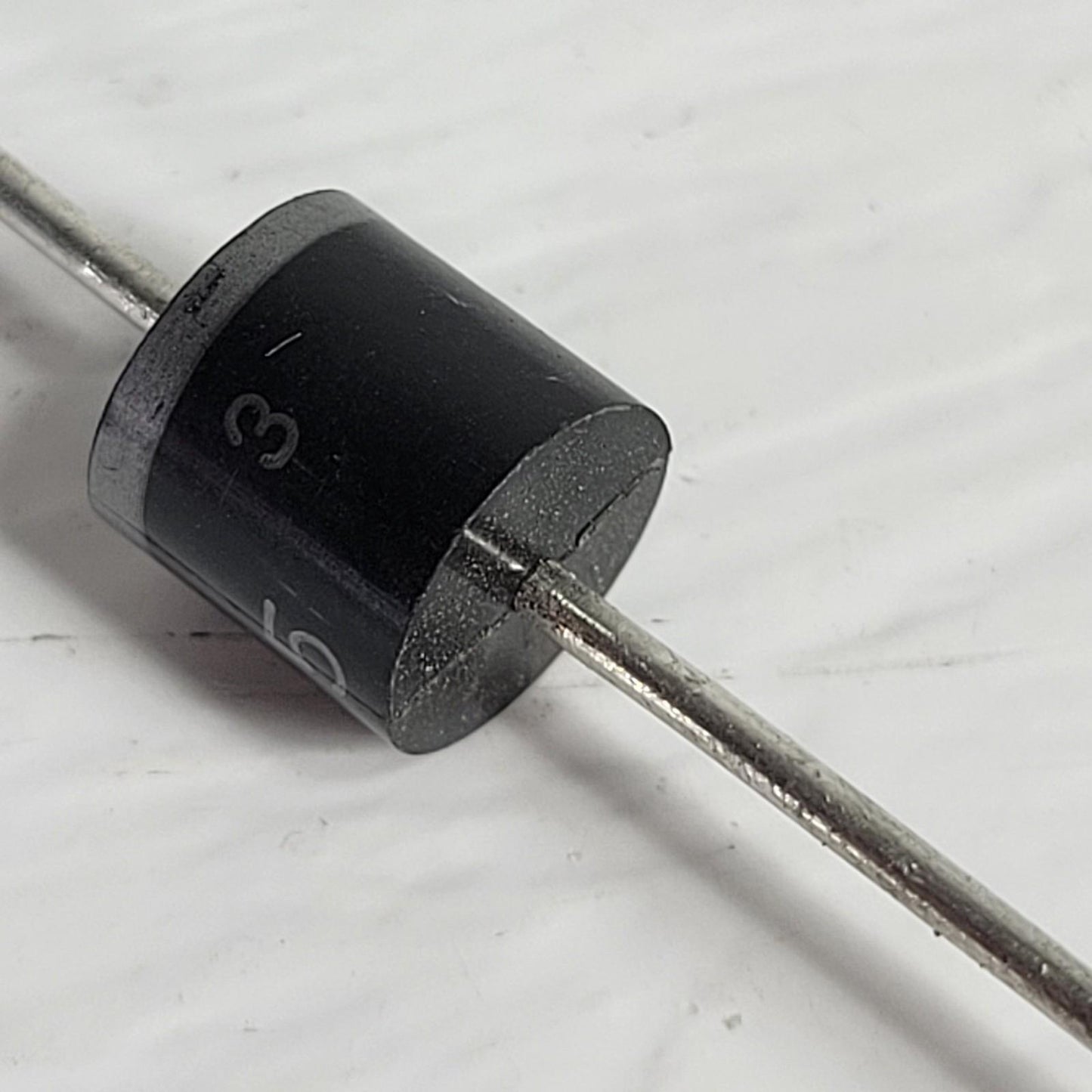 75 Units MCC 6A6-TP Micro Commercial Rectifier Diode 600V 6A R-6 Through Hole