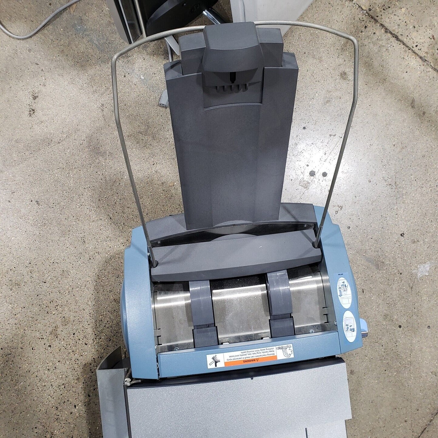 Pitney Bowes DI900 Folding Inserting Machine with F7ET and DIVS Mailing System