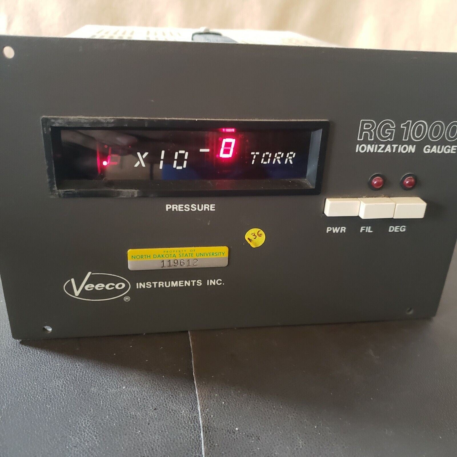 Veeco RG1000 Vacuum Ion Gauge Power Supply and Monitor – Lab ...