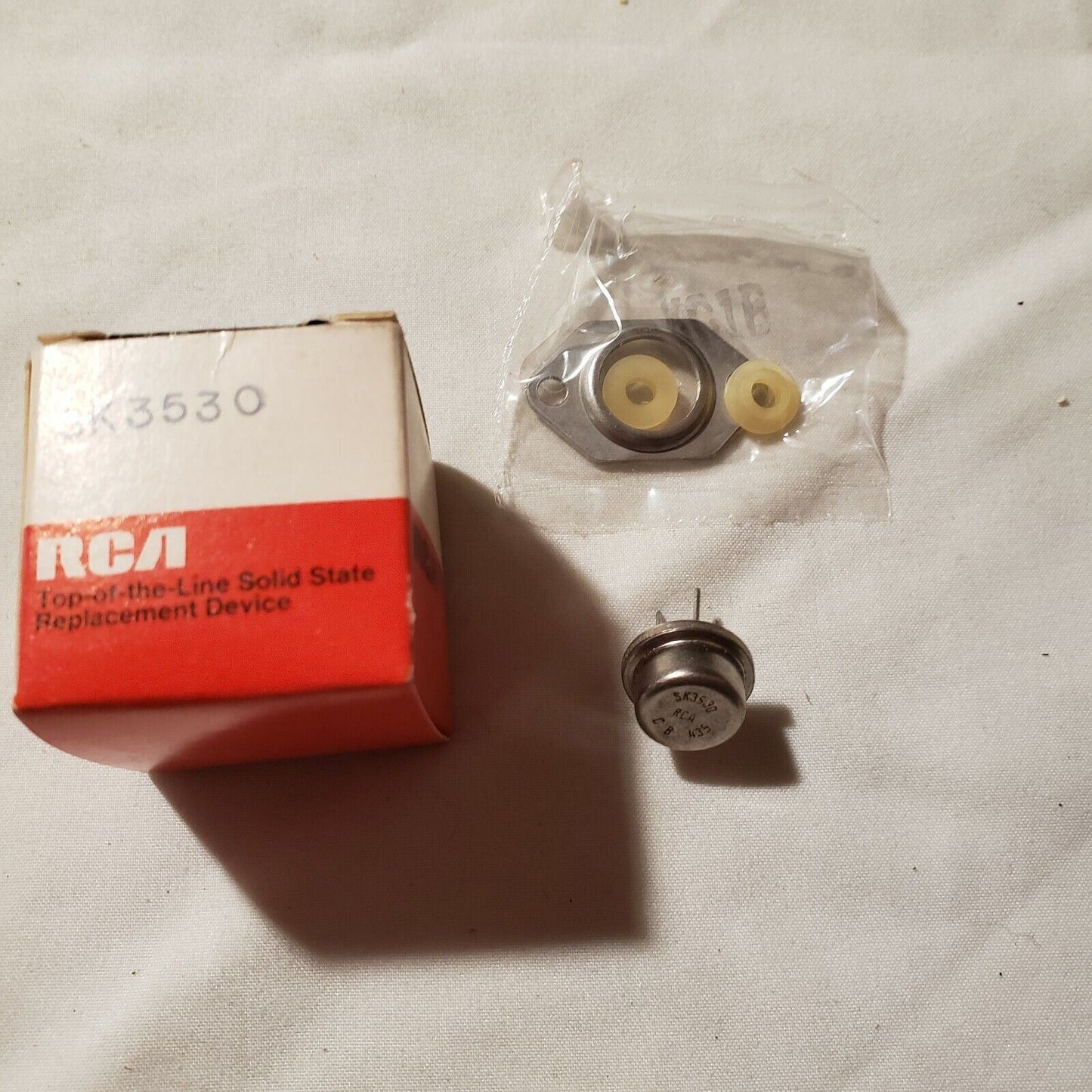 Vintage RCA SK3530 NPN Silicon 3-pin Power Transistor