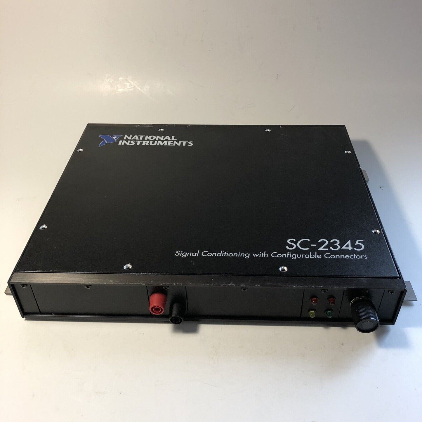 NI National Instruments SC-2345 Signal Conditioning SCC Enclosure w/ SCC-PWR02