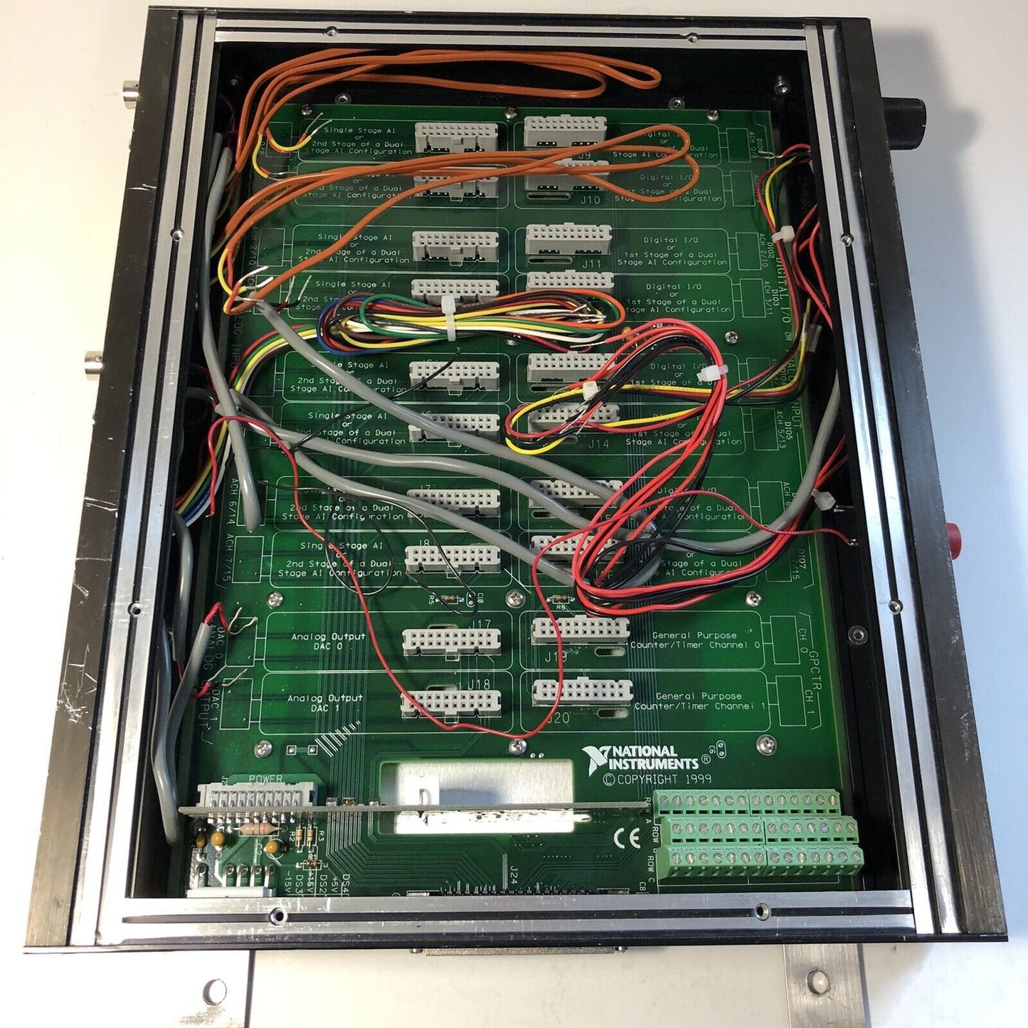 NI National Instruments SC-2345 Signal Conditioning SCC Enclosure w/ SCC-PWR02