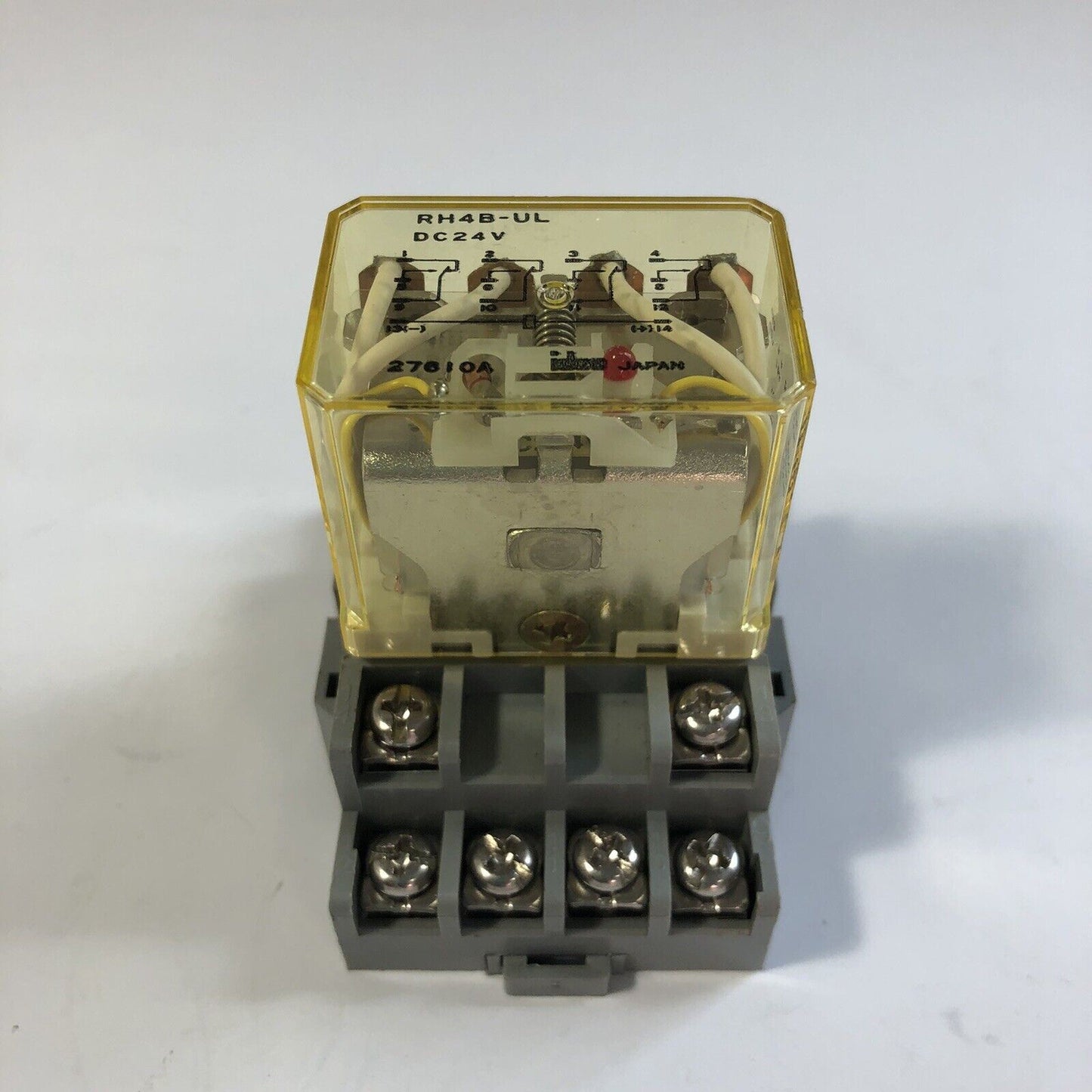 IDEC RH4B-UL Relay, DC24V w/ SH4B-05 Socket