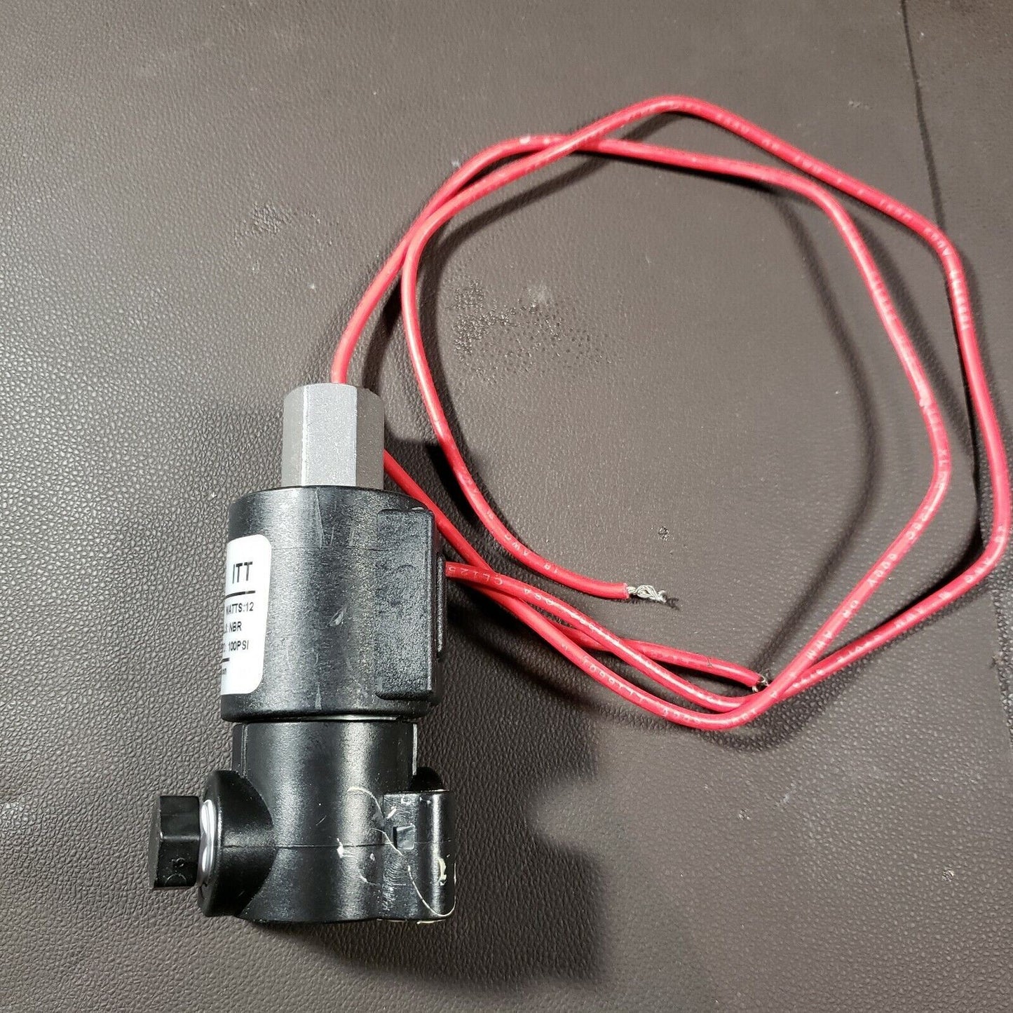 ITT Alcon Evolutionary Concepts 657-2471 Solenoid Valve 120VAC 12 Watts 100 PSI