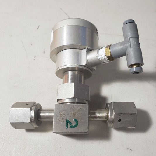 Nupro Swagelok SS-4BK-V51-1CM Air Actuated Bellows Valve 1/4" VCR Female