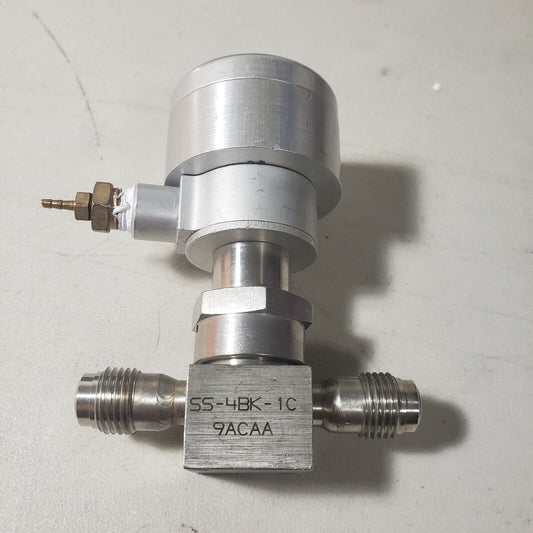 Nupro SS-4BK-1C-9ACAA Bellows Sealed Valve Norm. Closed Actuator 1/4" Male VCR