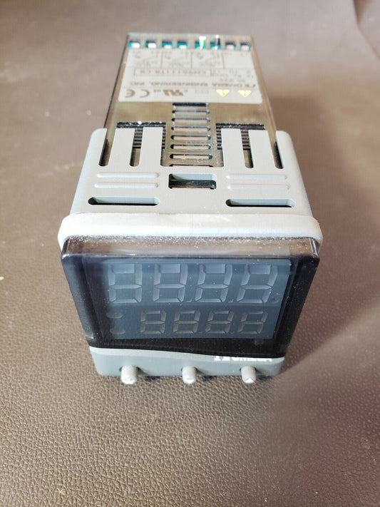 Omega CN96111TR-C2 Temperature Controller Thermocouple/RTD Input 3 Outputs RS232