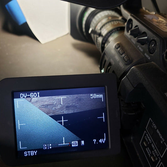 JVC GY-HD110U HD 3-CCD MiniDV Pro Camcorder w/ 16x ProHD Fujinon Lens TESTED