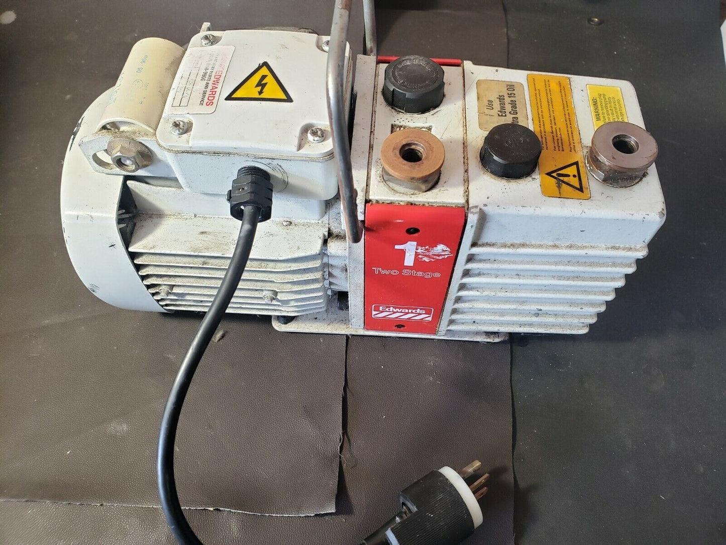 Edwards E2M-1 220v 1-Phase Two Stage High Vacuum Pump TESTED, NEEDS REBUILD