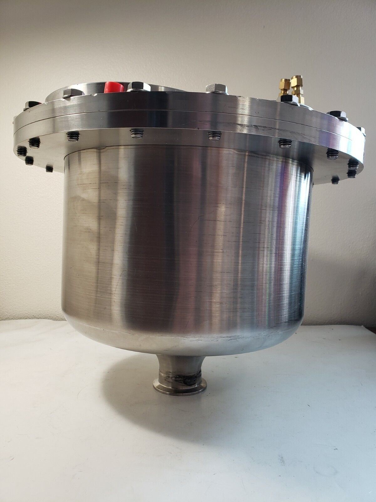 Water-Cooled Ultra High Vacuum Chamber w/ Conflat, Tri-Clover, Swagelok Fittings