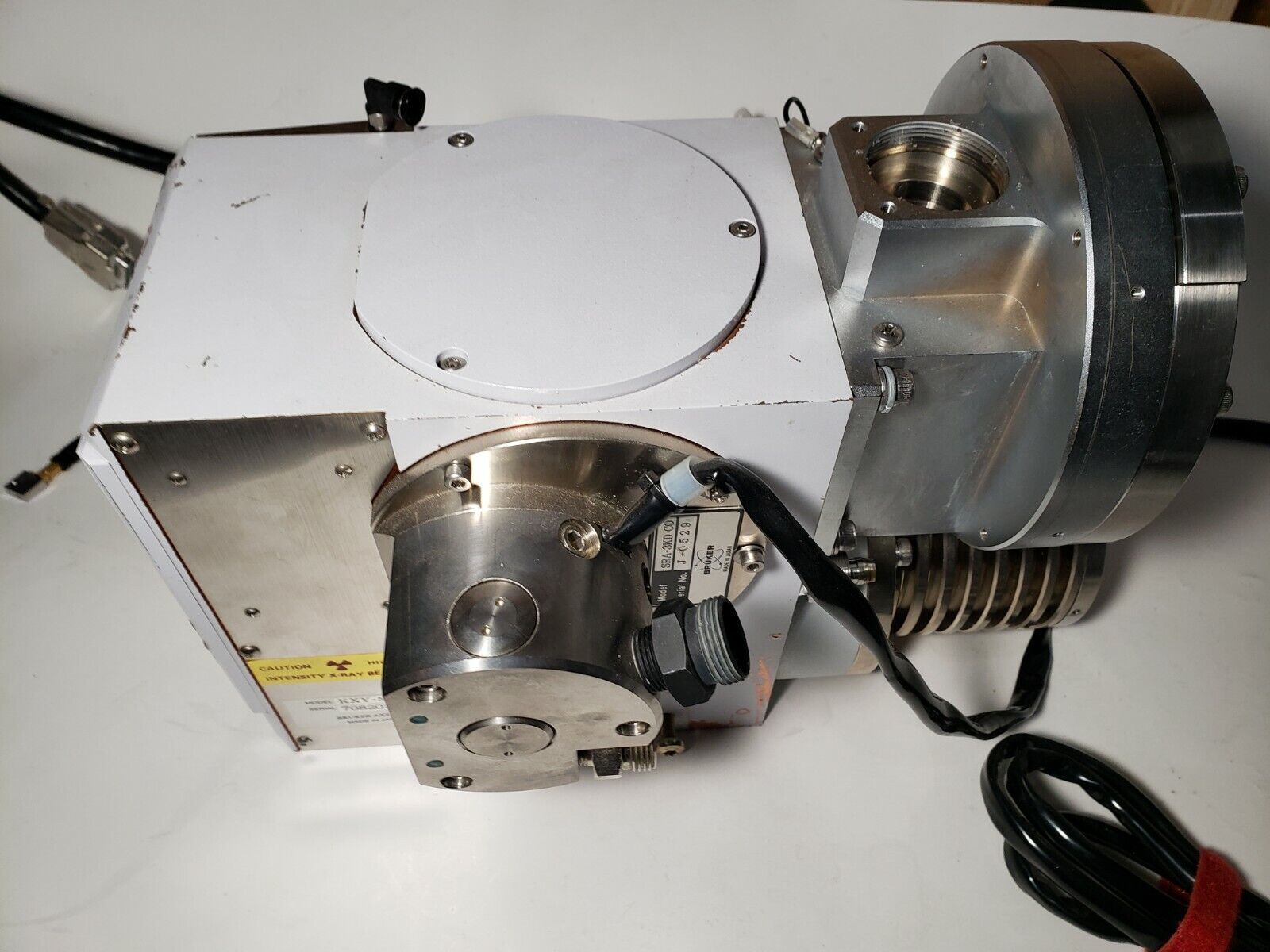Bruker D8 XRD Cobalt Ray Tube Source with Housing, Shutter, Power Tube ...