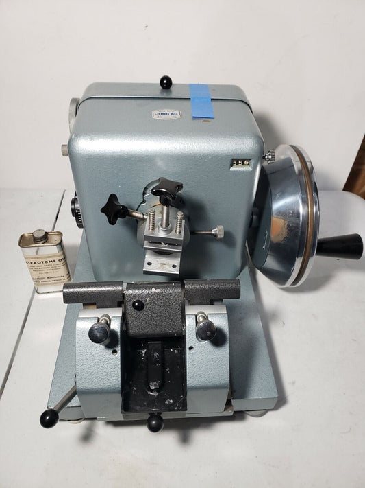 Reichert Jung Model 1130 Rotary Microtome w/ Microtome Oil and Manuals