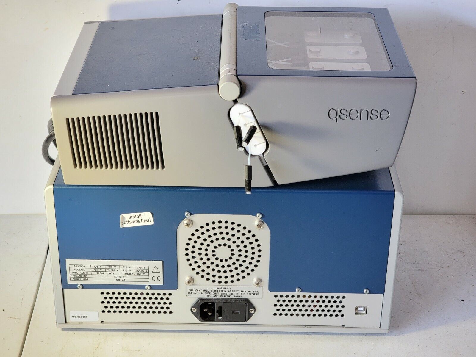 Biolin Q-Sense E4 Quartz Crystal Microbalance Surface Molecular Analys ...