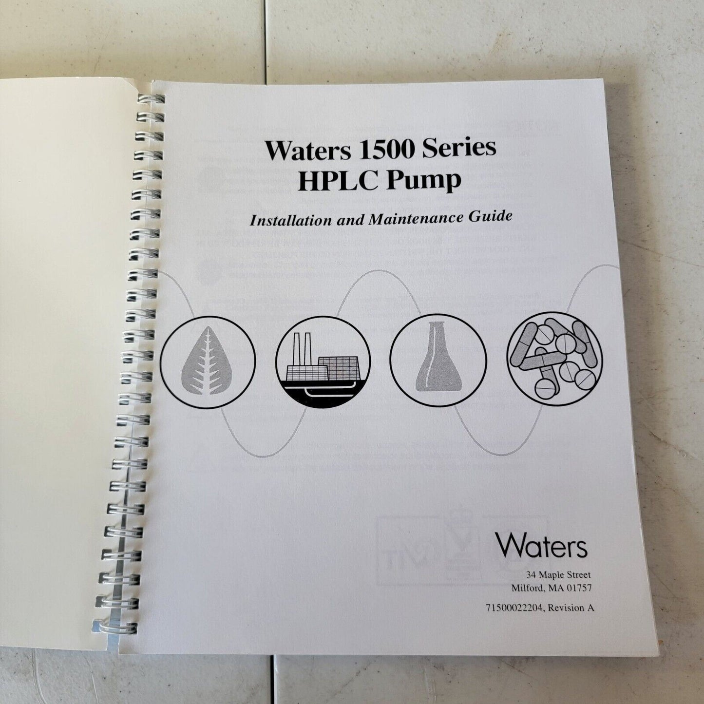 Waters 1500 Series HPLC Pump Installation And Maintenance Guide 71500022204