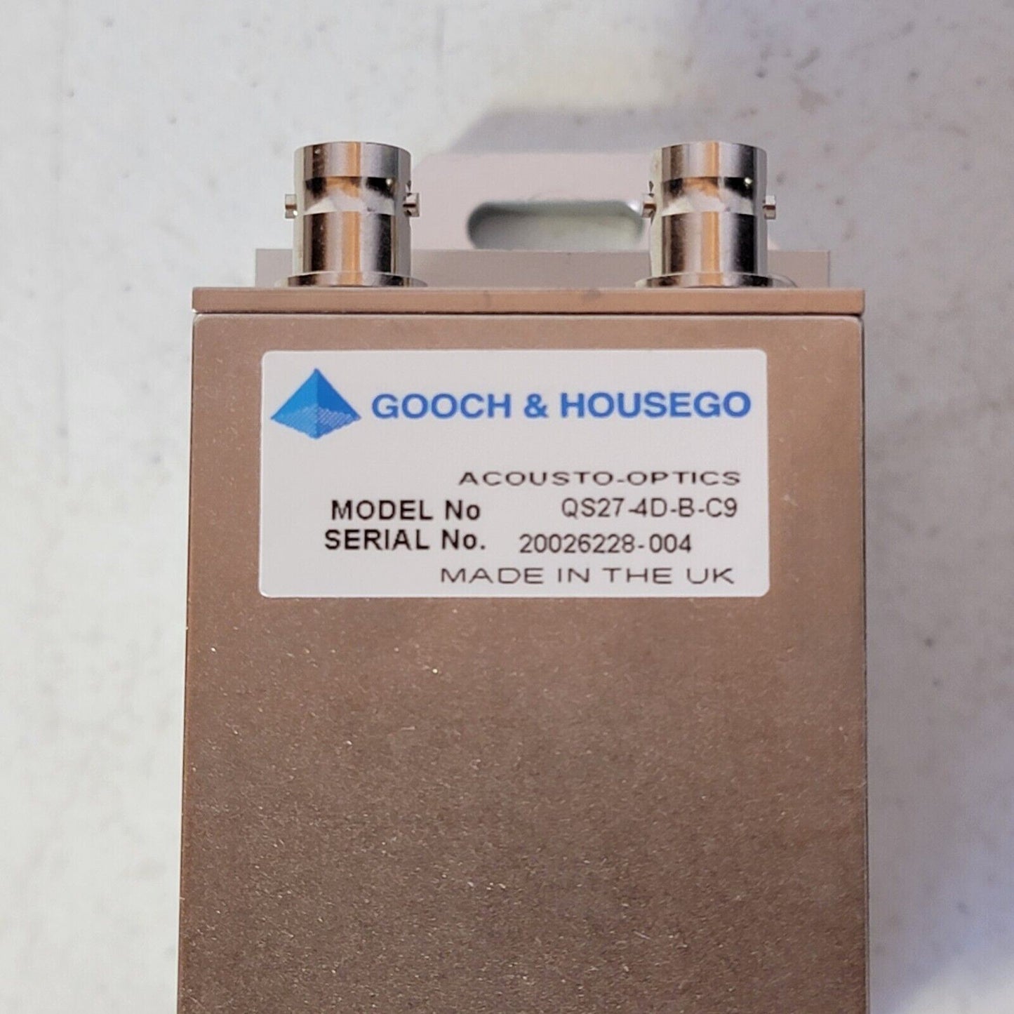 Gooch & Housego Acousto-Optics Q-Switch QS27-4D-B-C9 on New Focus 9071 Stage