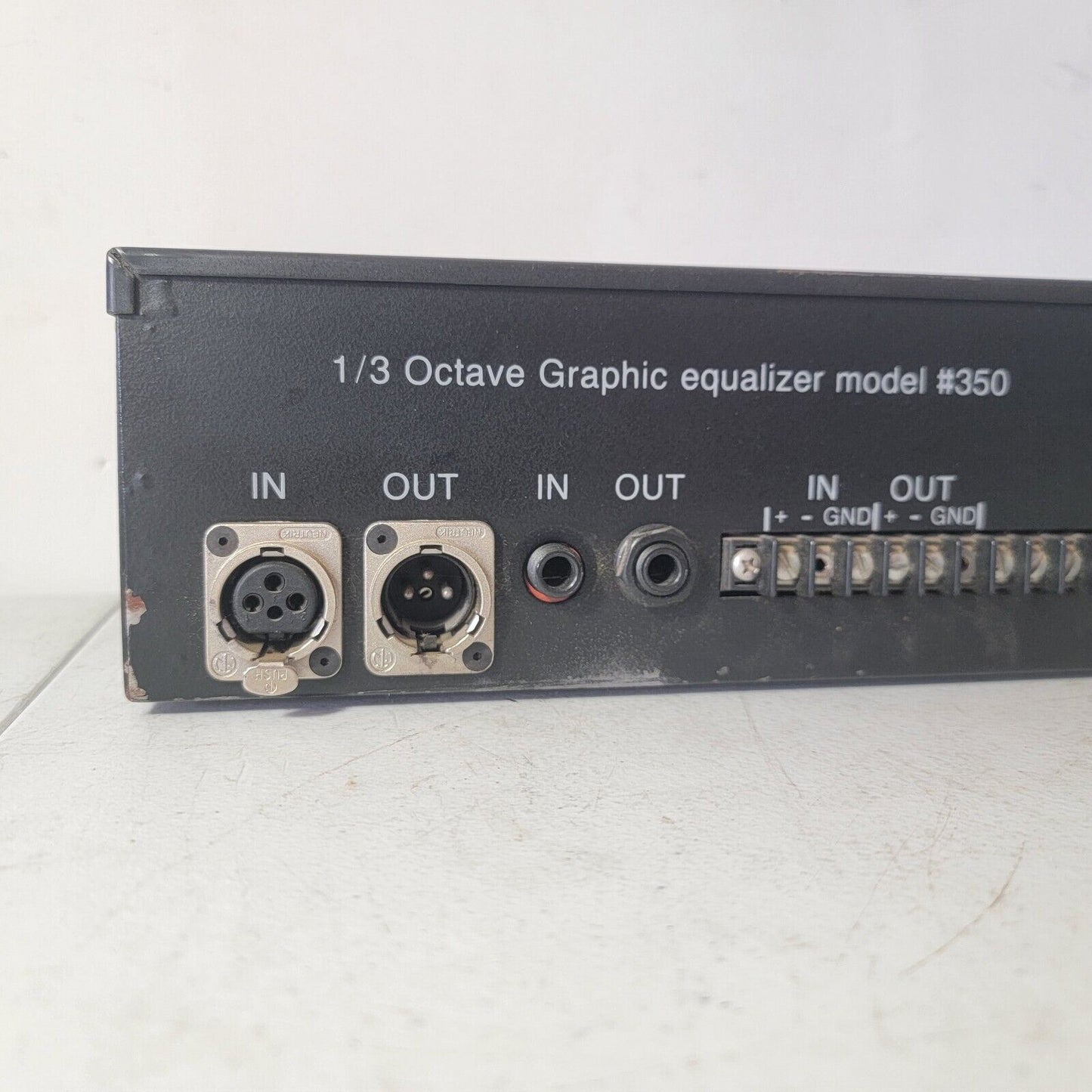 ART HD-31 High Definition EQ Model 350 1/3 Octave Graphic Equalizer