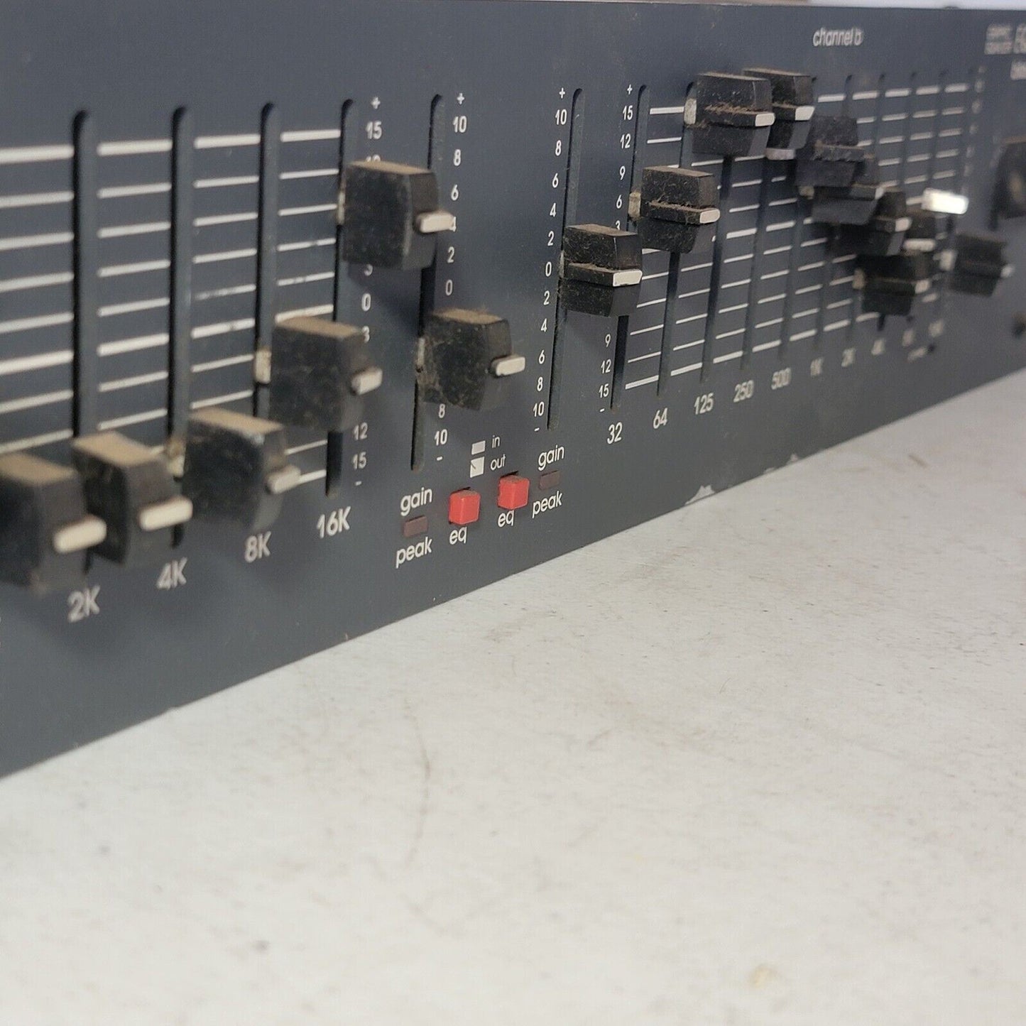 Graphic Equalizer EQ 220 Biamp Systems DOES NOT PLWER ON