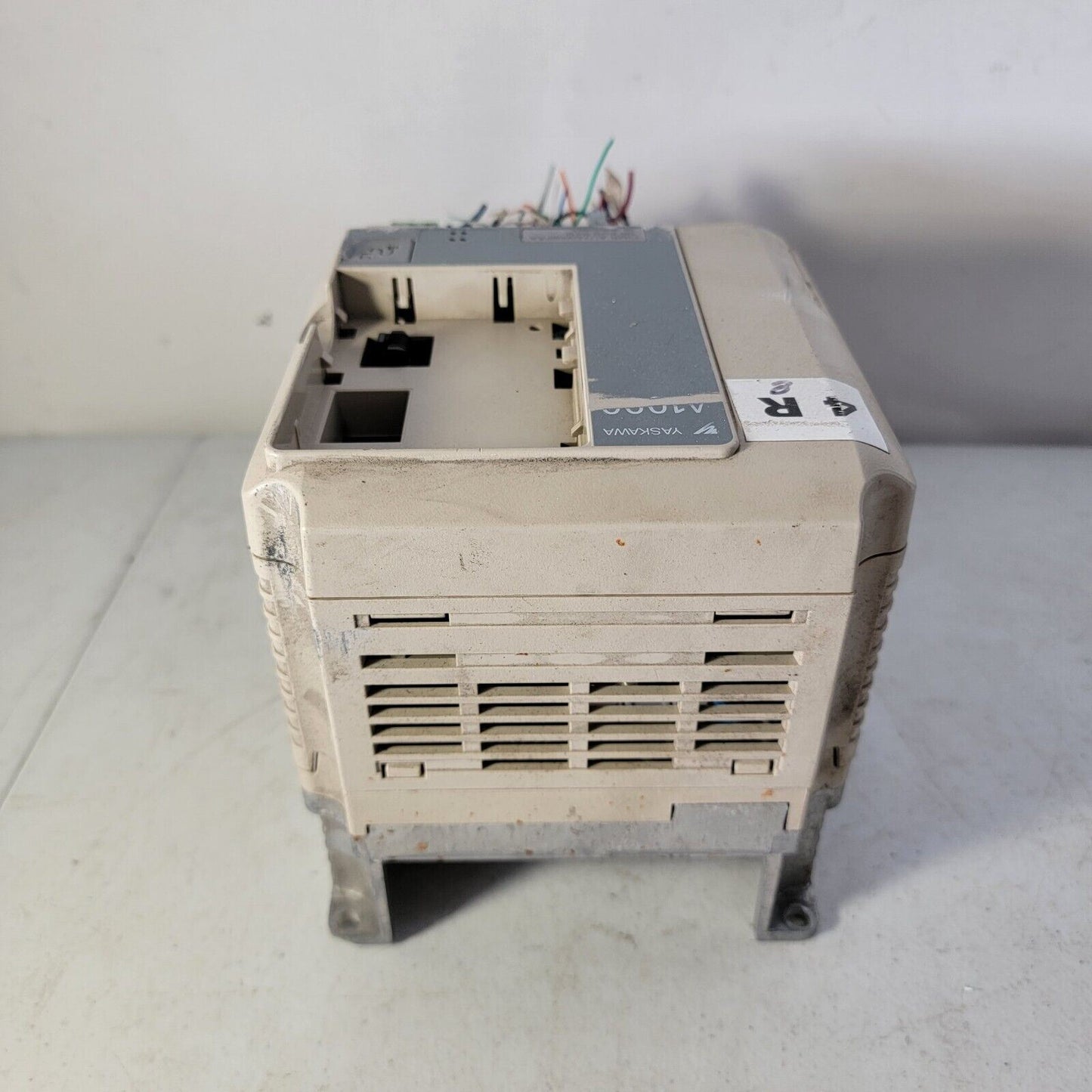 Yaskawa A1000 CIMR-AU2A0008FAA Variable Speed Drive 200-240v 3 Phase 8A/6.9A