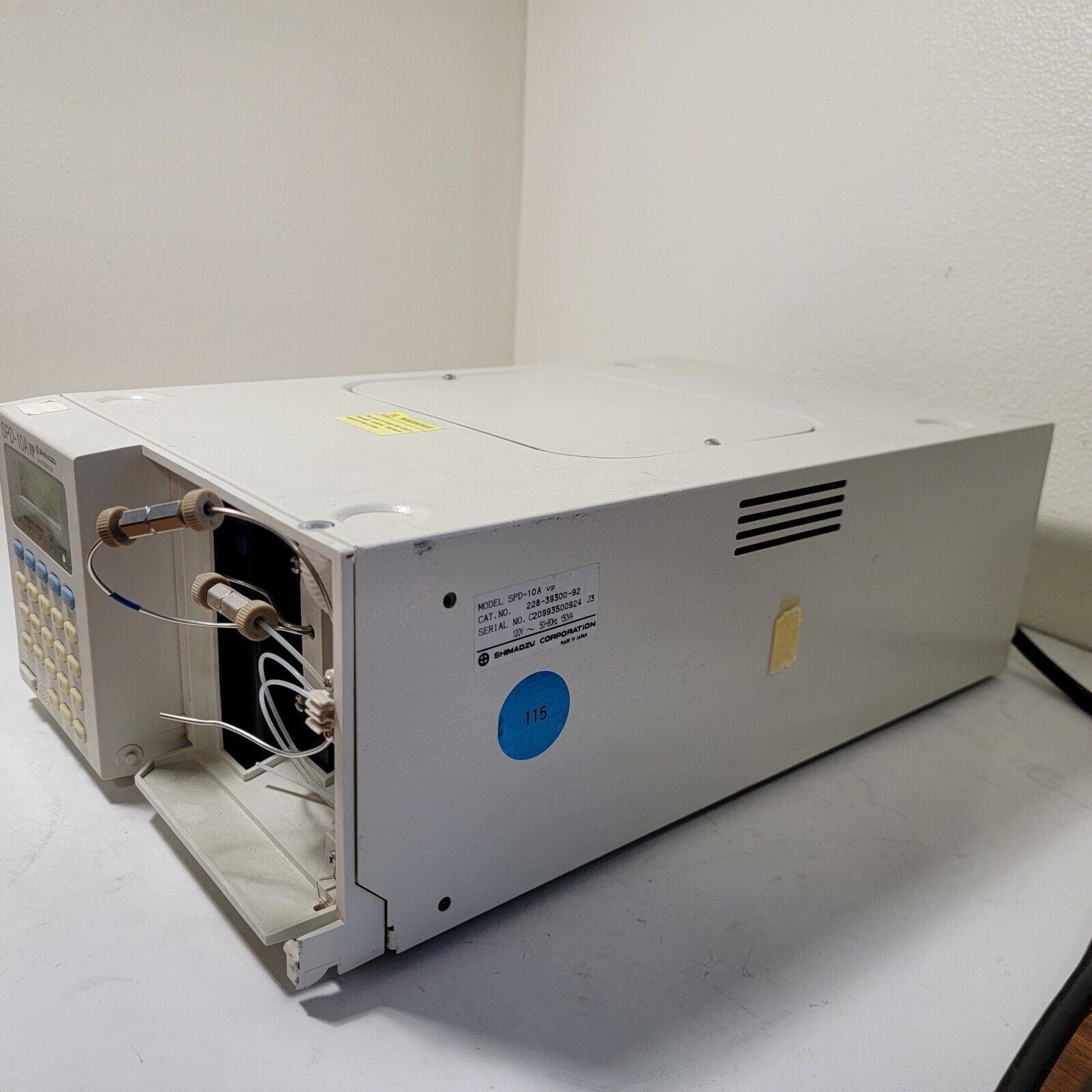 TESTED- WORKS Shimadzu SPD-10A VP  HPLC System UV VIS Detector 228-39300-92