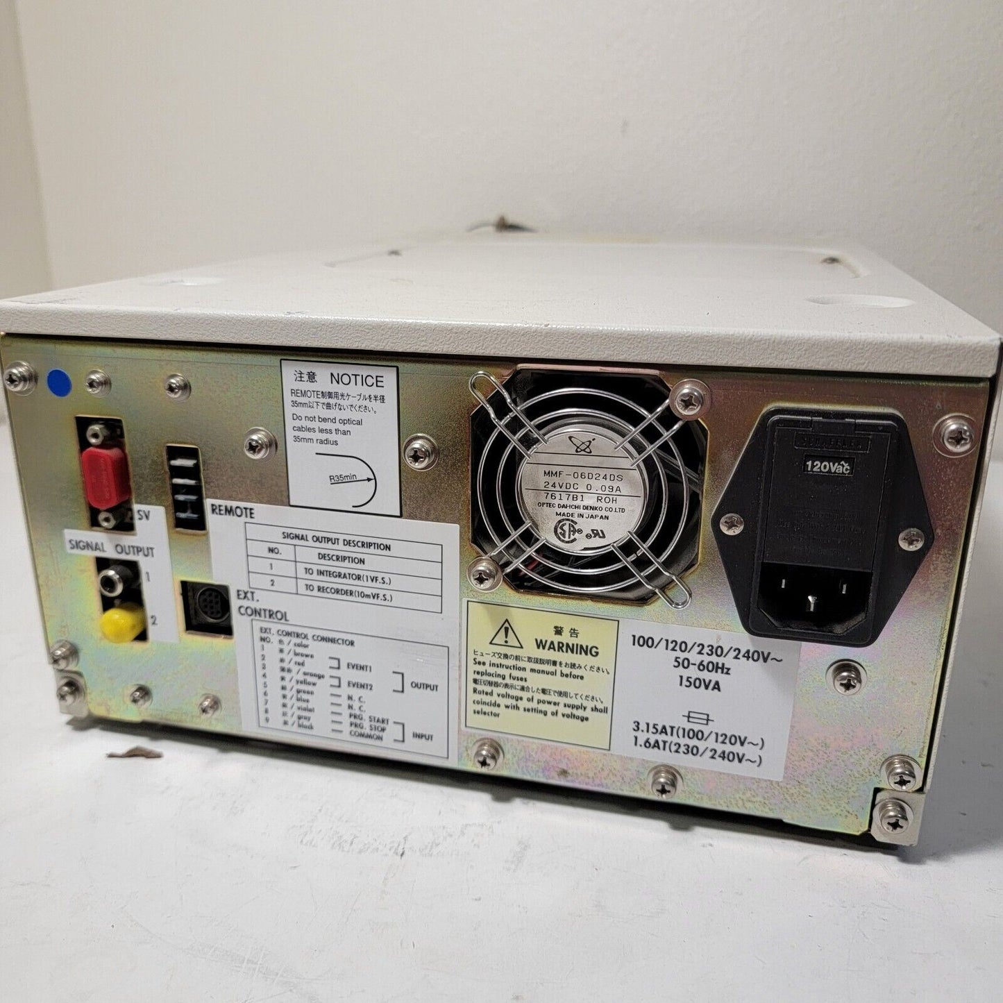 TESTED- WORKS Shimadzu SPD-10A VP  HPLC System UV VIS Detector 228-39300-92