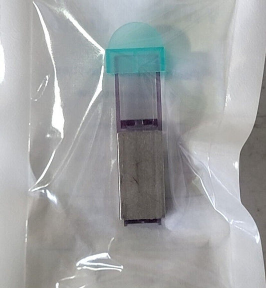 VWR Sterilized 4mm Gap Electroporation Cuvette 46600-026, Lot of One