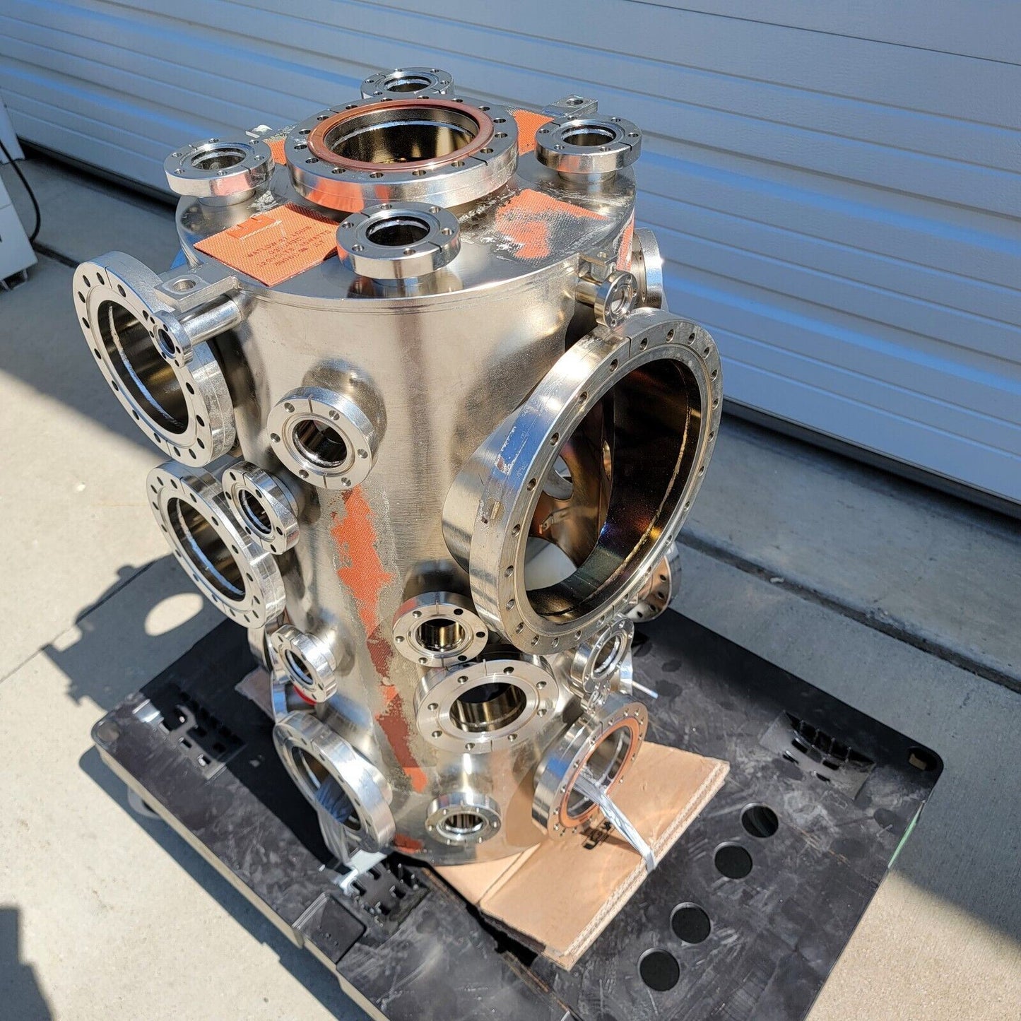 *READ* Large Sputtering/Vapor Deposition High Vacuum Chamber 47x Conflat Ports