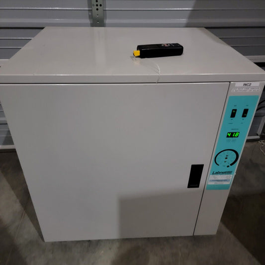 TESTED- WORKS Labnet 611D Digital Incubator 6 CU/170L, 120v, 2 Shelves *READ*