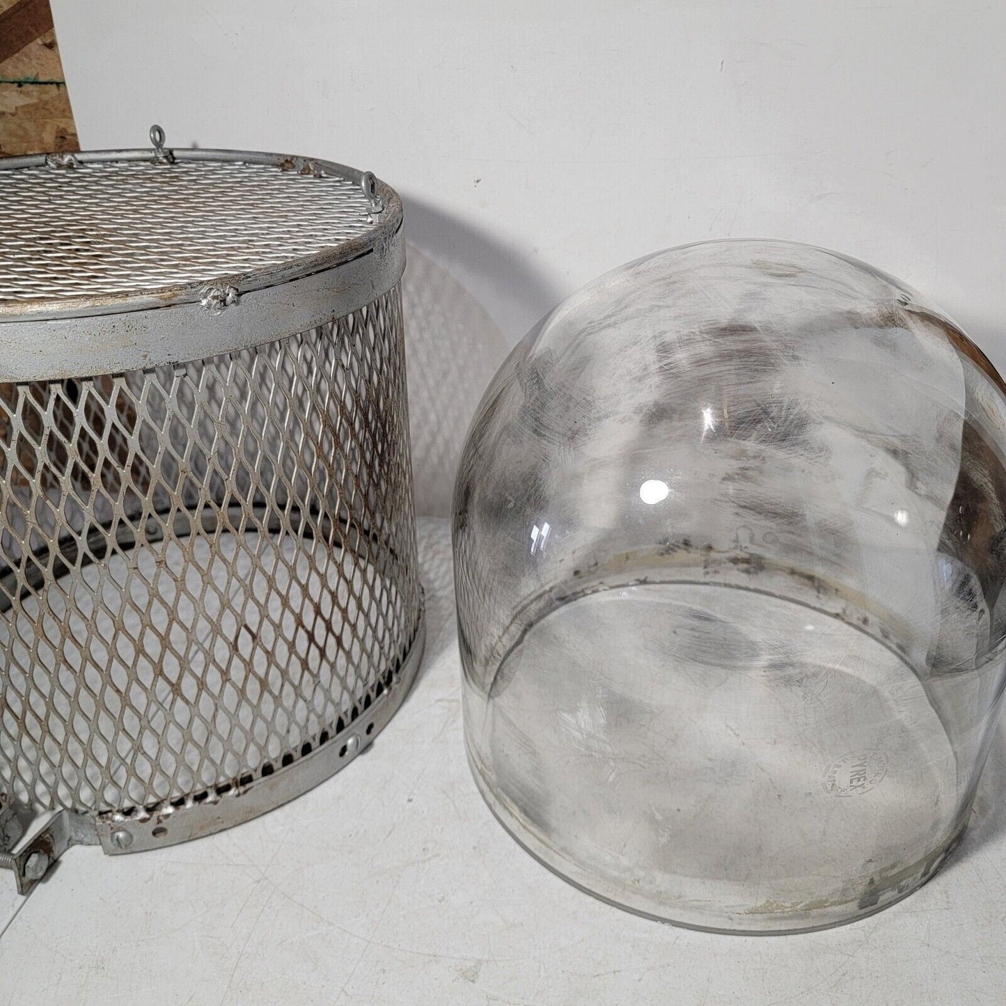 12" Pyrex Bell Jar w/ Metal Shroud High Vacuum