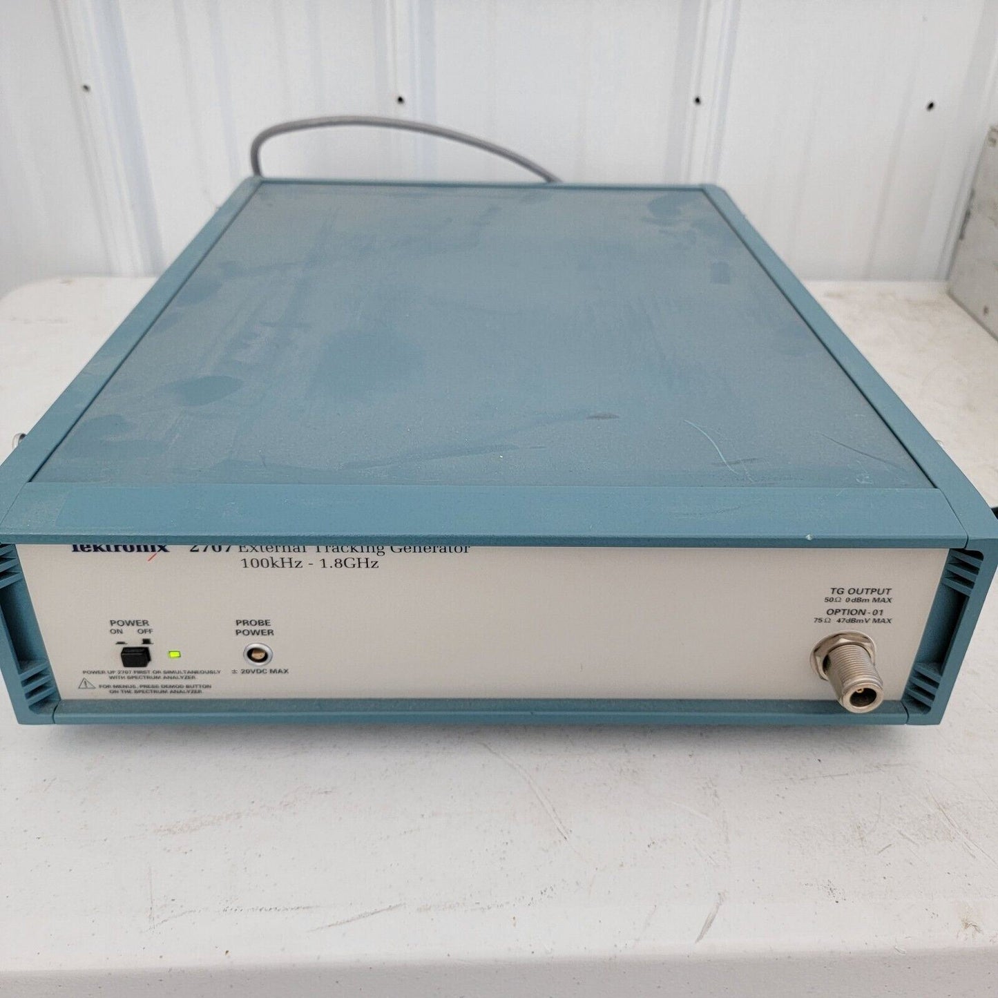 WORKS- Tektronix 2707 External Tracking Generator 100kHz-1.8GHz