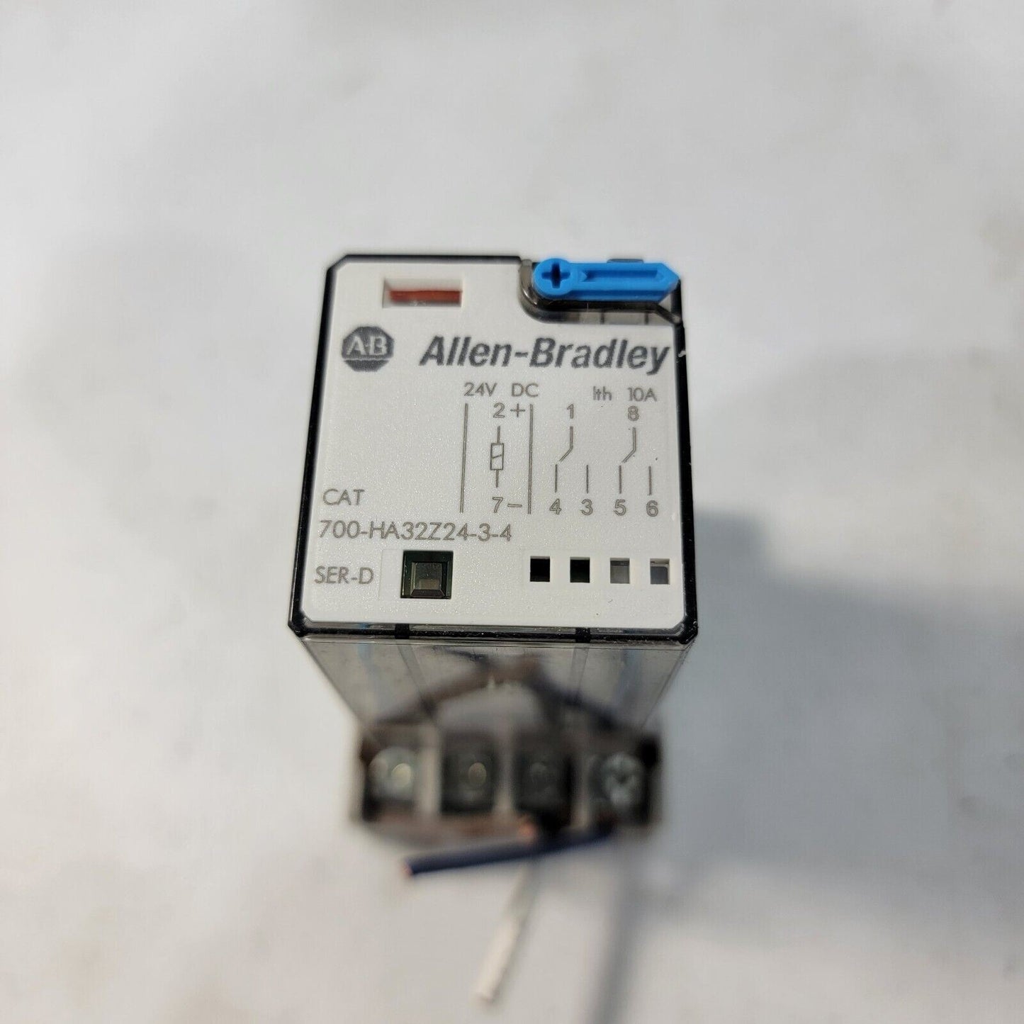 Allen Bradley AB ABB 700-HA32Z24-3-4 with 700-NH125 Rail Mount