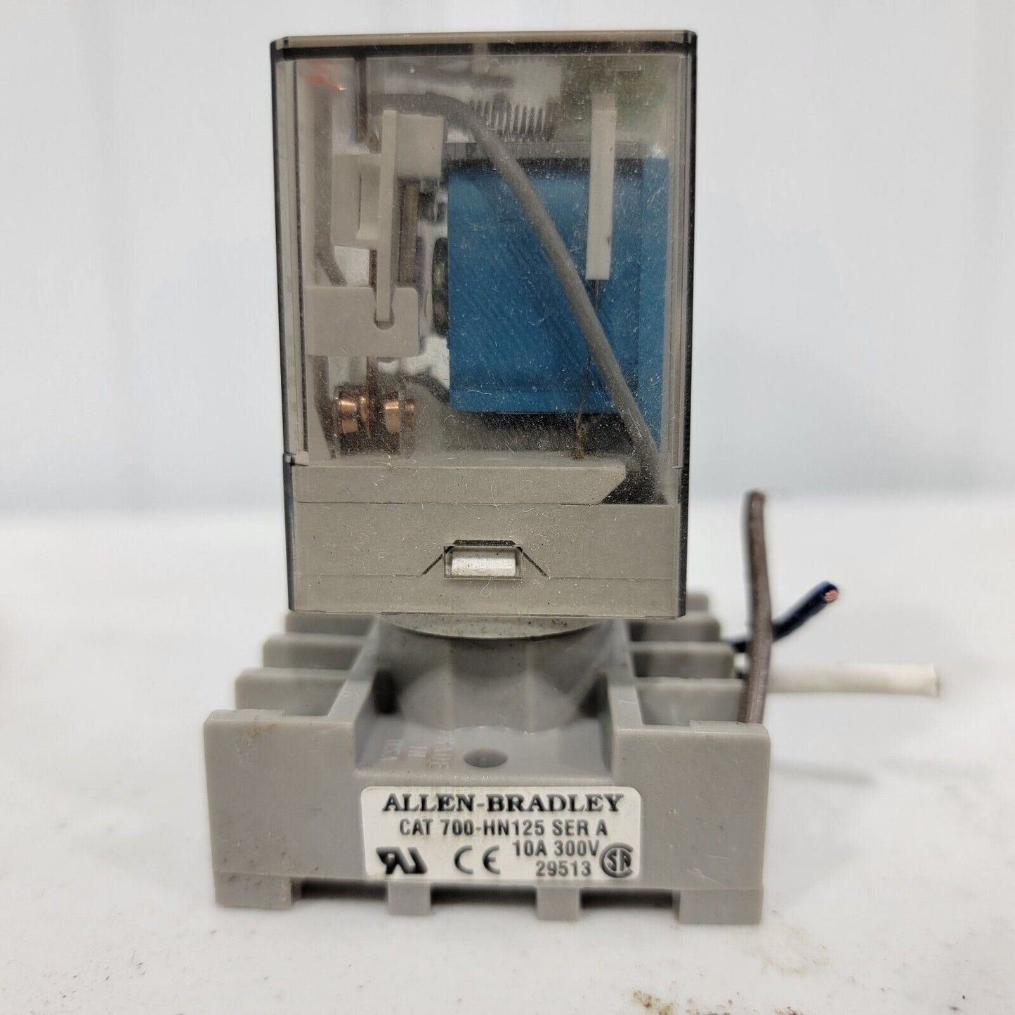 Allen Bradley AB ABB 700-HA32Z24-3-4 with 700-NH125 Rail Mount