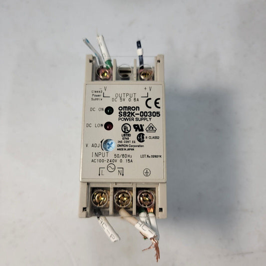 Omron S82K-00305 Power Supply, Input: 100-240VAC Input, 5VDC 0.6A Output: