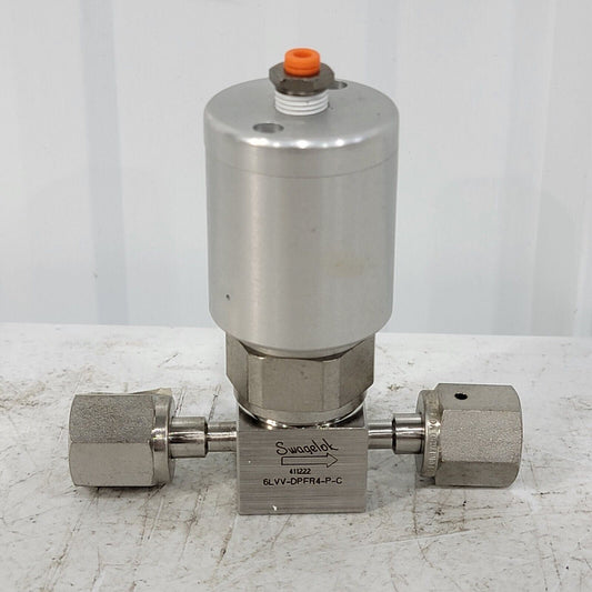 Swagelok 6LVV-DPFR4-P-C Pneumatic Diaphragm Valve 316L VIM-VAR 1/4" Female VCR