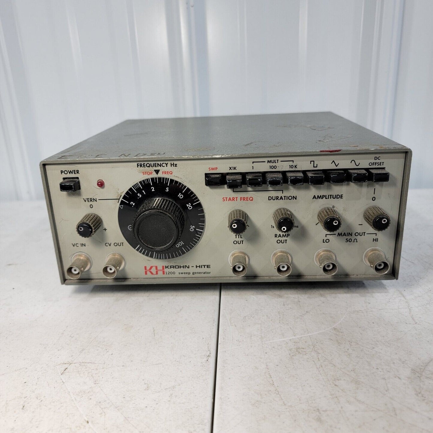 *Read Description* Krohn-Hite 1200 Sweep / Audio Function Generator