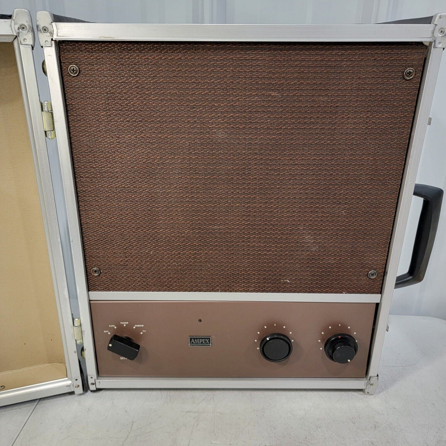 *Untested* Rare Vintage Ampex F2044 Suitcase Speaker