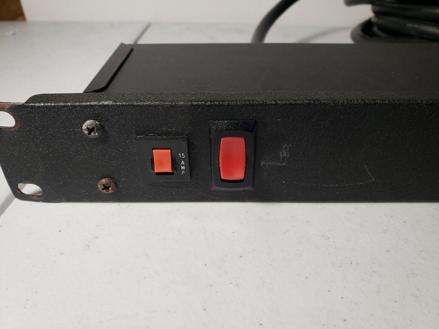 Wiremold 6 Outlet Power Distribution Strip J06B2B 15AMPS 60HZ 120 Volt ...