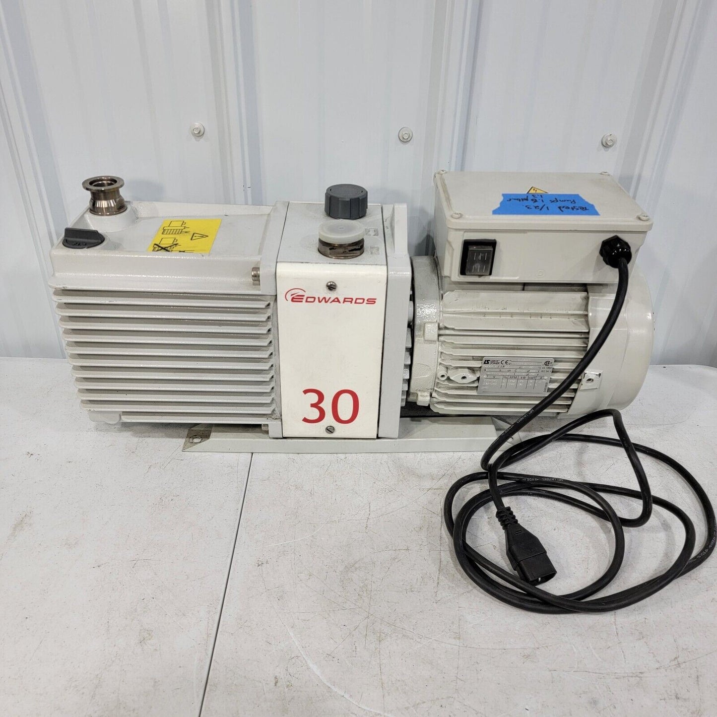 *Tested 1.5x10-3 mbar/1.1 mtorr* Edwards E2M30 220v Rotary Vane Vacuum Pump