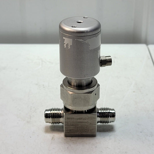 Nupro SS-BNVCR4-C Stainless Steel Valve 1/4" VCR Fittings