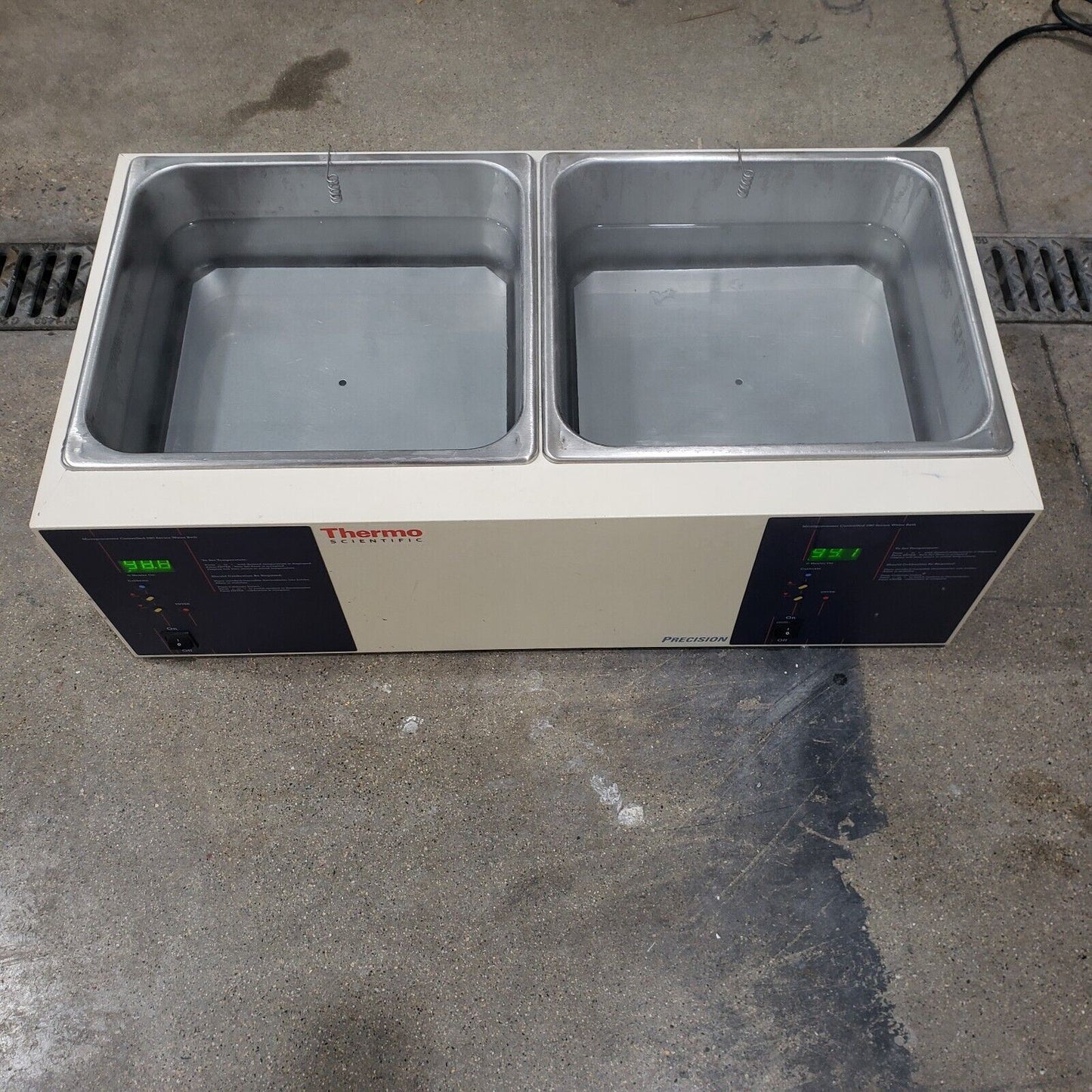 *Tested to 99 deg C* Thermo Scientific 280 Series Dual Water Bath 2853