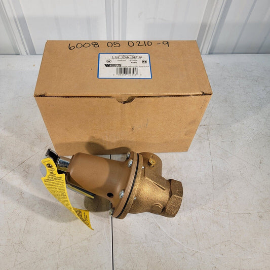 WATTS 1-1/4" 174A-030 Pressure Safety Relief Valve, Model M1, 30 PSI, 0275600