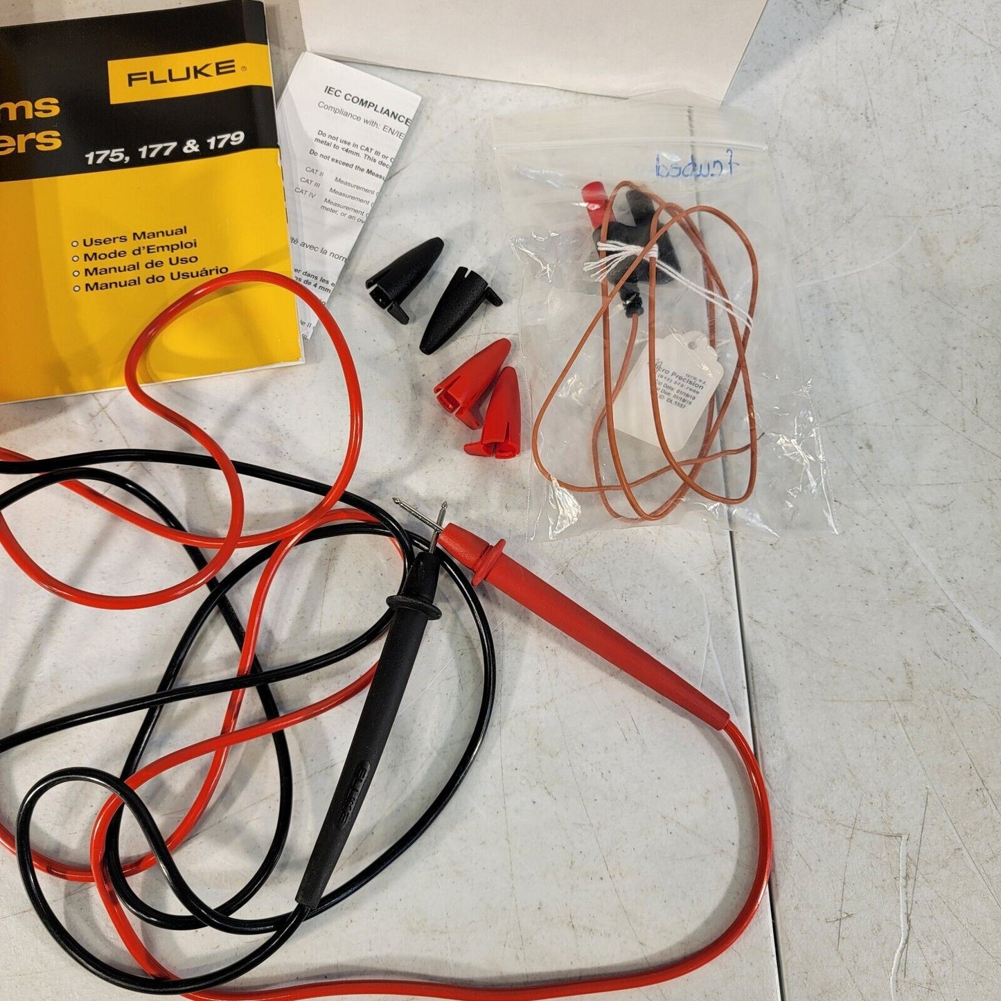 Fluke 179 Kit True-rms Multimeter w/ Backlight and Temperature