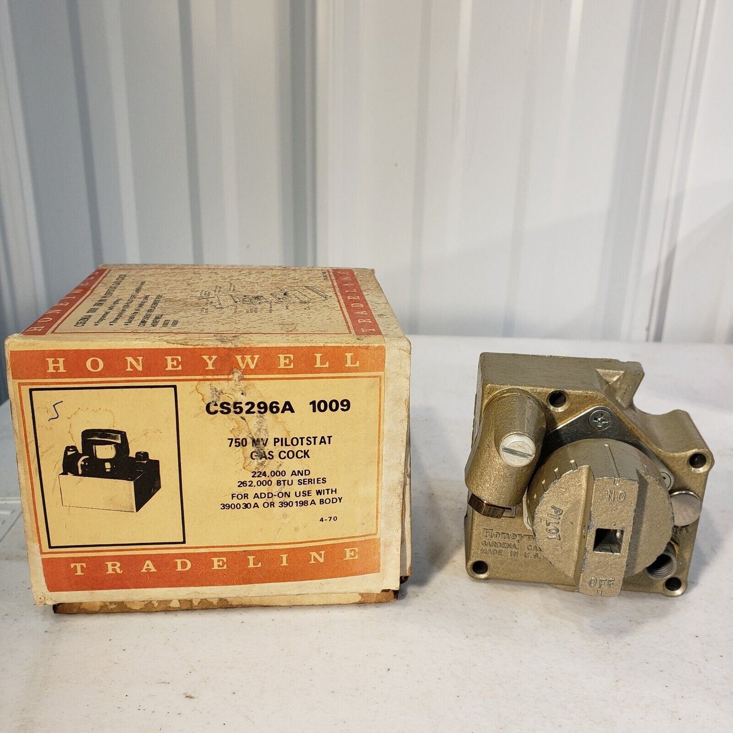 Honeywell CS5296A 1009 750 MV Pilotstat Gas Cock Furnace Thermostat