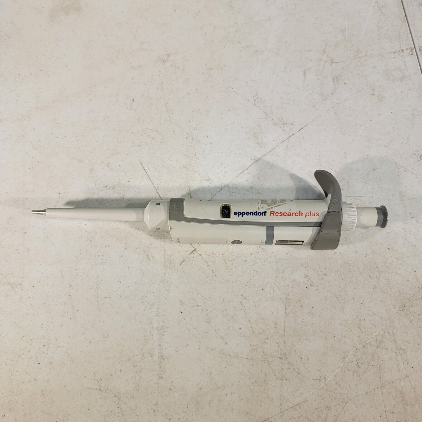 Eppendorf Pipette Research Plus 0.5-10 uL PhysioCare Concept Fully Autoclavable