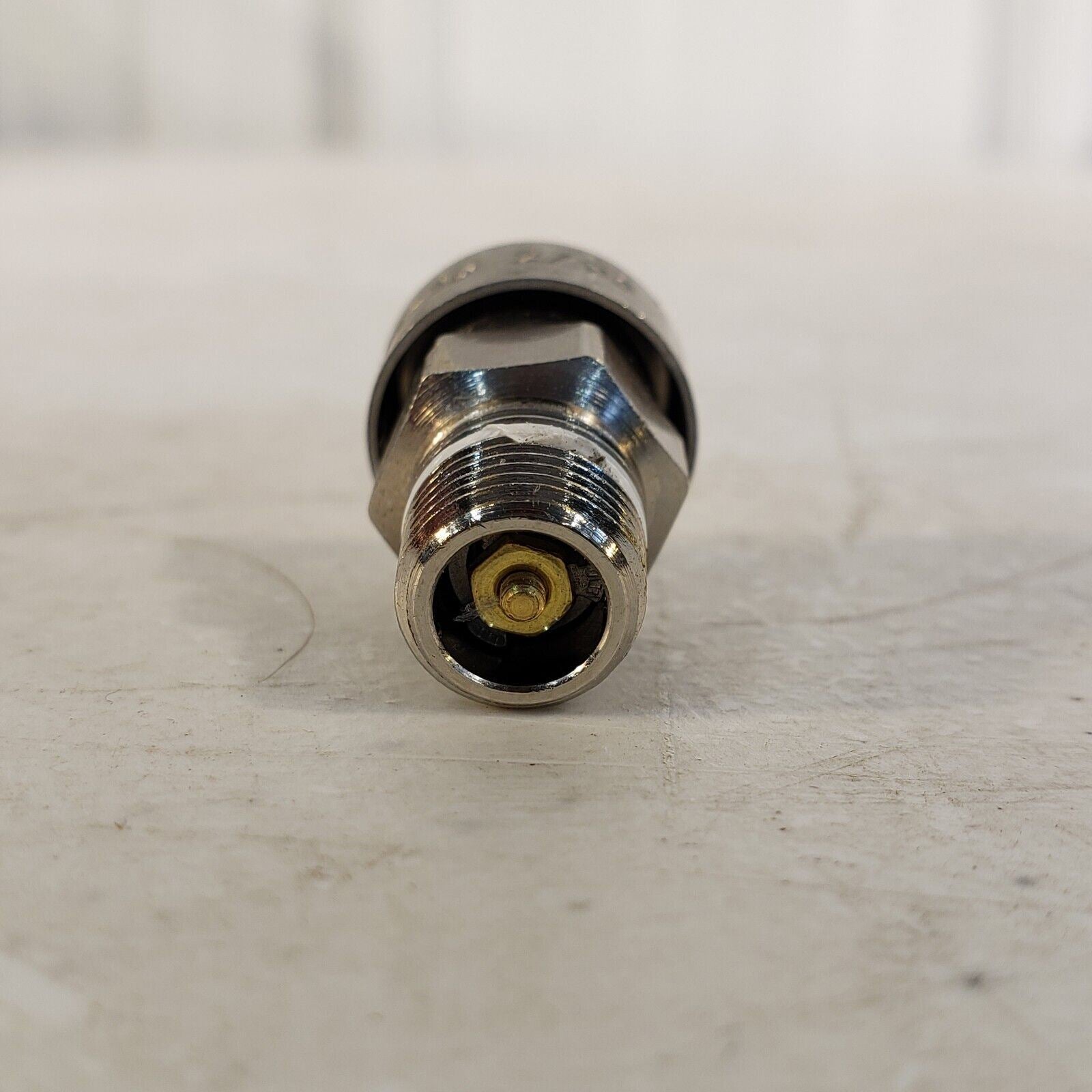 Circle Seal Relief Valve C D532B1M15 2/00 Lab Liquidators Store